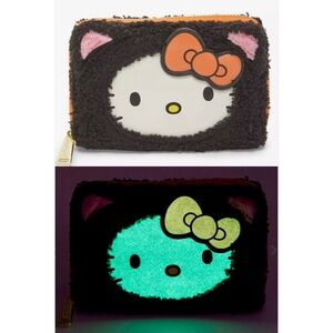 Loungefly Sanrio Hello Kitty Black Sherpa Cat costume GITD wallet Halloween NWT